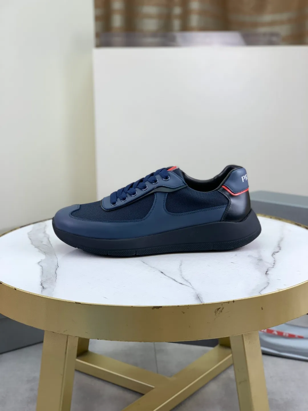 Men's men's shoes💰P580💰【New model】Top quality, new popular models on the official website, which will never go out of style for a century,🆘 The trendy brand (Prada) mainly promotes popular models, avant-garde and versatile fashionable men's shoes, private version molding, cowhide surface splicing 1:1 oil edge processing... fashionable and simple, original imported cowhide interior cowhide feet; the atmosphere and personality are more fashionable, eye-catching and pursuing class. It will subvert old ideas and be a must-have for fashionistas who want to spend time with you! Must keep it! High-end comfort, high-end quality workmanship. Size: 38-44 Various colors available. full package